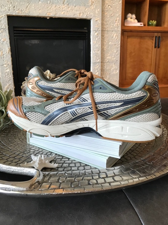 ? ASICS GEL-KAYANO 14 VANILLA TARMAC MENS SNEAKERS